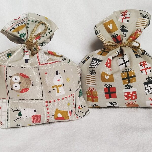 Sac cadeau de Noel en tissu